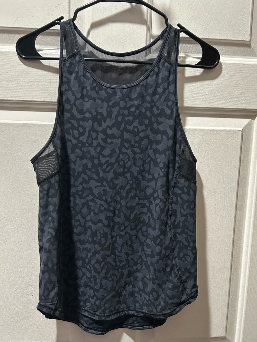Lululemon Athletica Sculpt Tank II Mesh-Inset Tank in Formation Camo Deep Coal